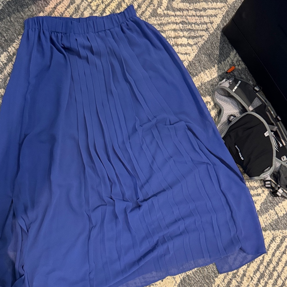 Elegant Blue Pleated Maxi Skirt